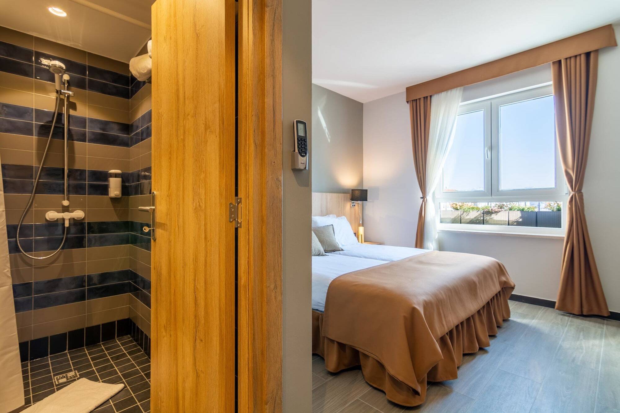 Hotel Resurs Podgorica Luaran gambar