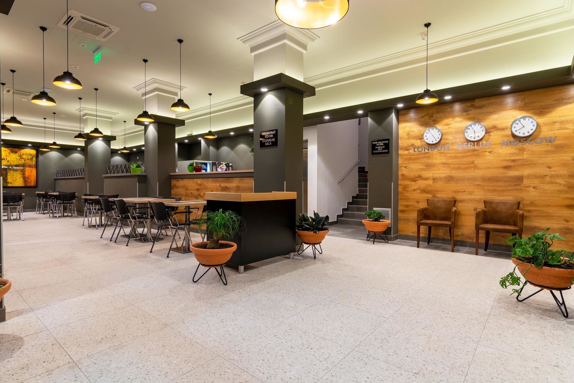 Hotel Resurs Podgorica Luaran gambar