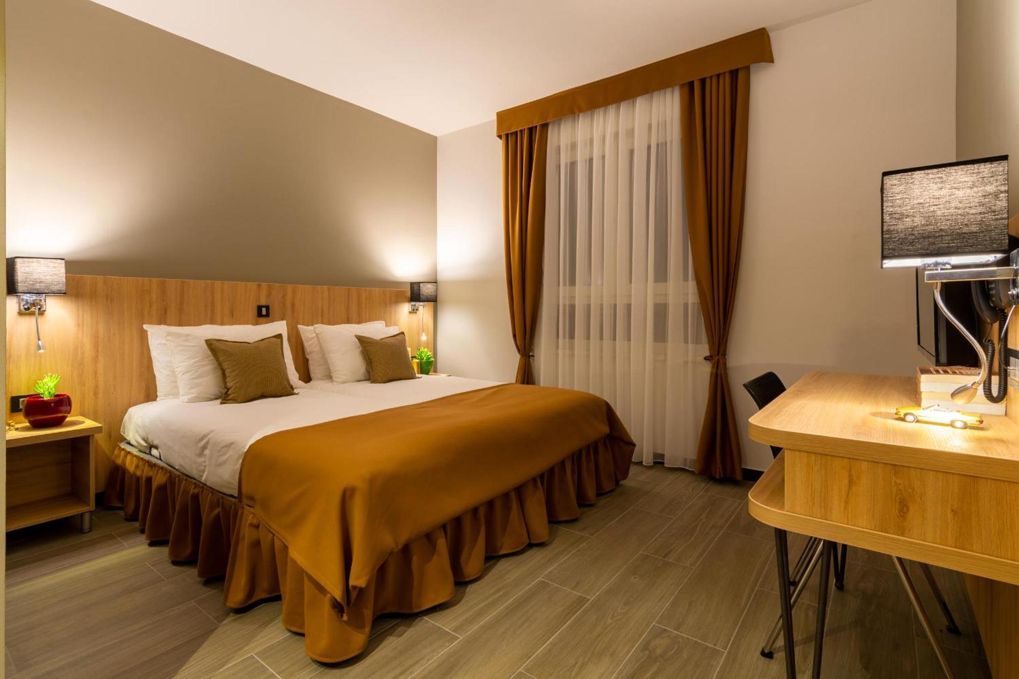 Hotel Resurs Podgorica Luaran gambar