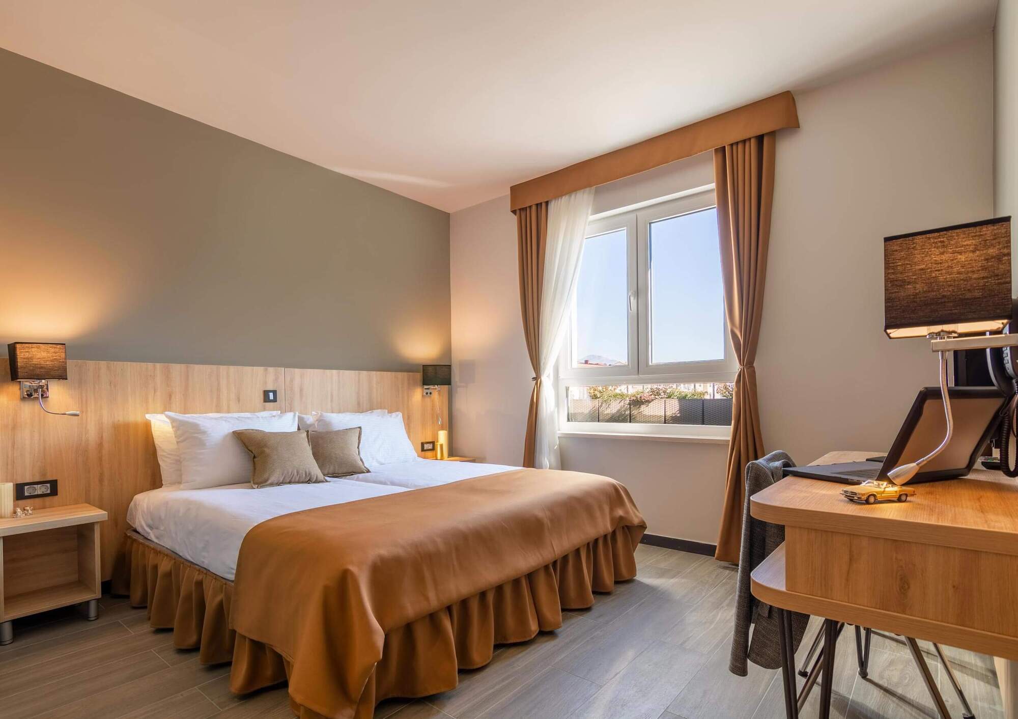 Hotel Resurs Podgorica Luaran gambar